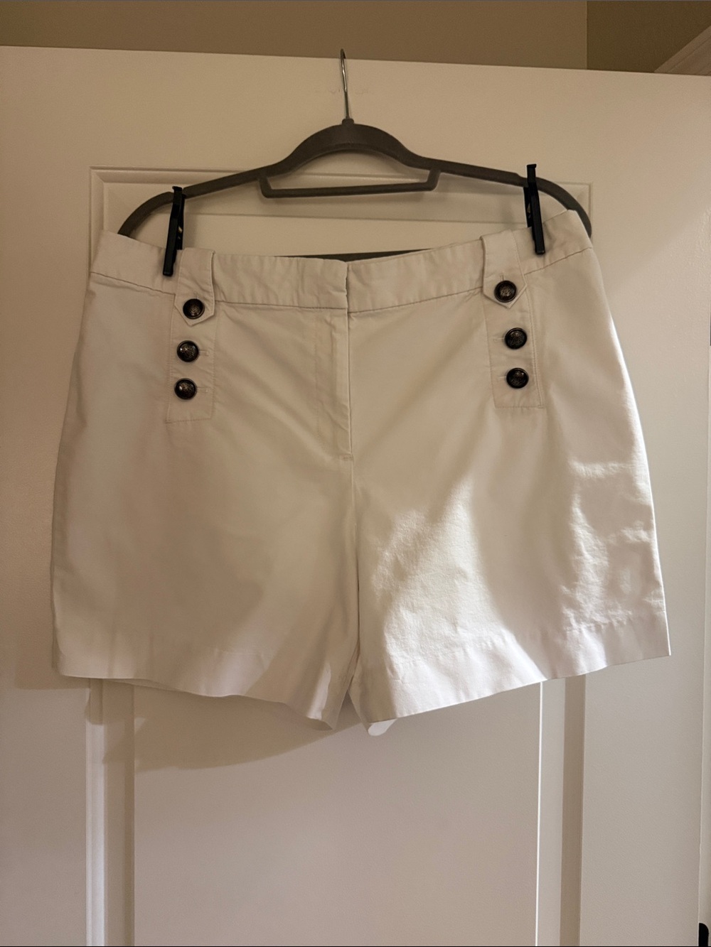 Talbots White Button-Accent Cotton Bermuda Shorts